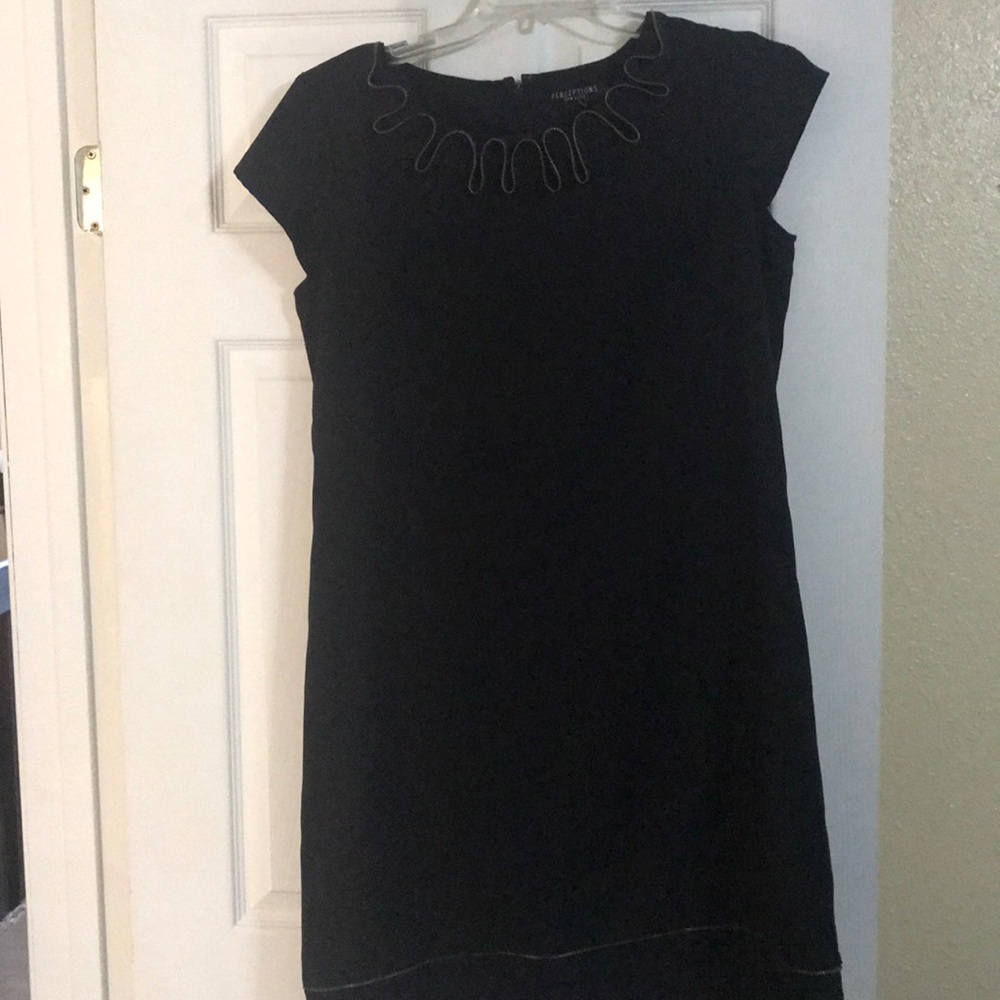 Little black zipper dress size 14